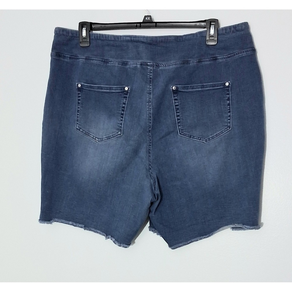 Belle By Kim Gravel Bermuda Shorts Women's Size 20W Frayed Hem TripleLuxe - Picture 2 of 14